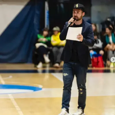 mas-sobre-nosotros-alex-bandera